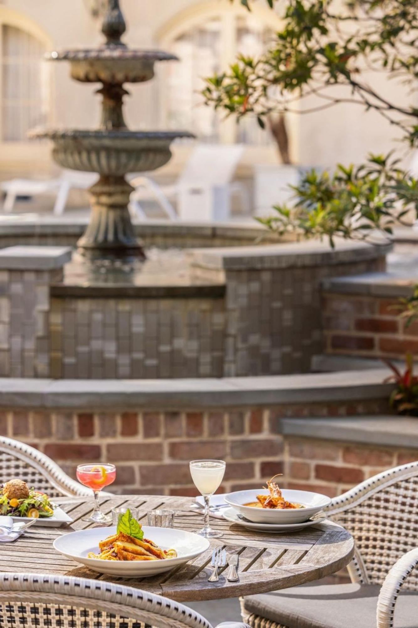 Maison Dupuy Hotel New Orleans Exterior foto